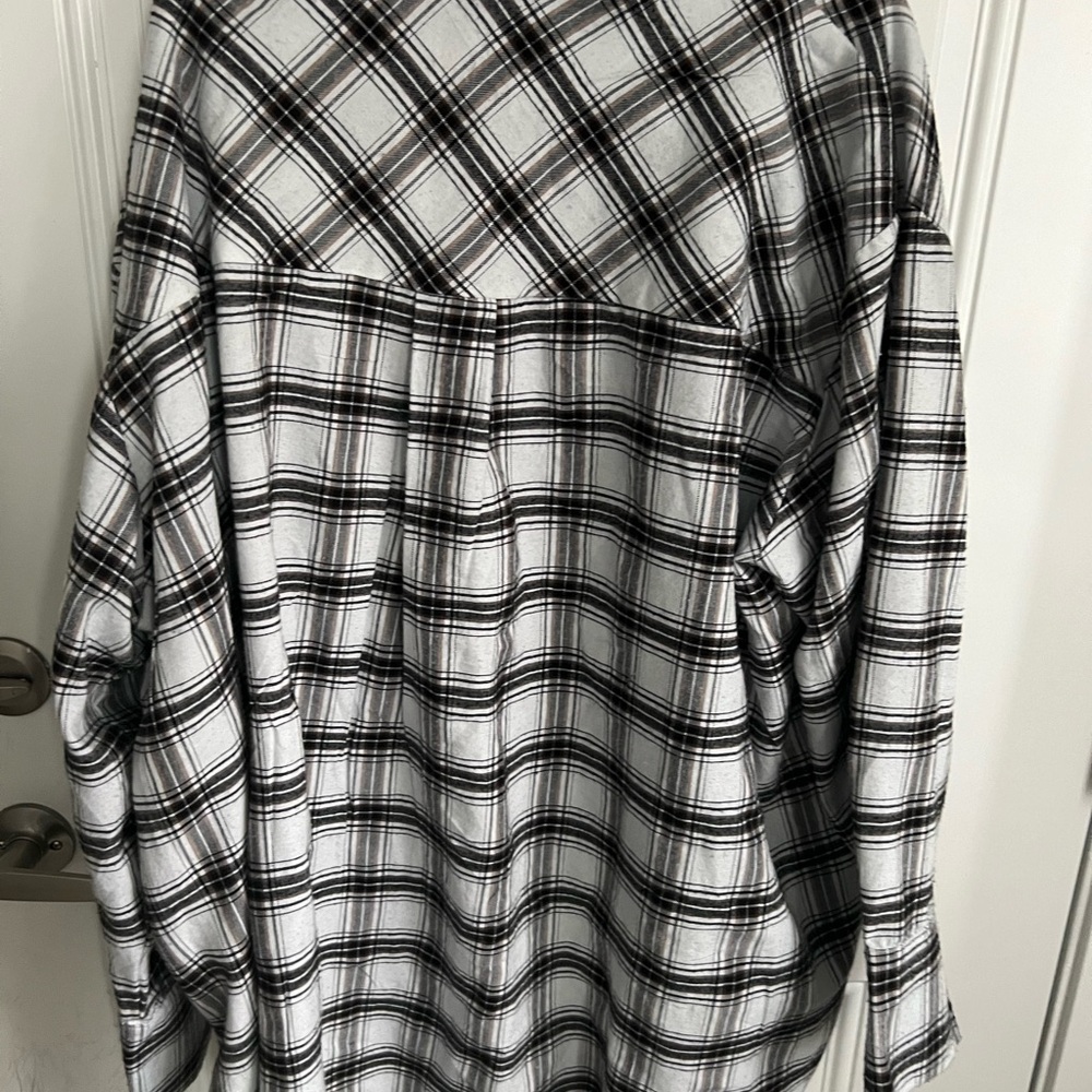 Oversized Jacket/shirt 3x black/white Fashion Nova